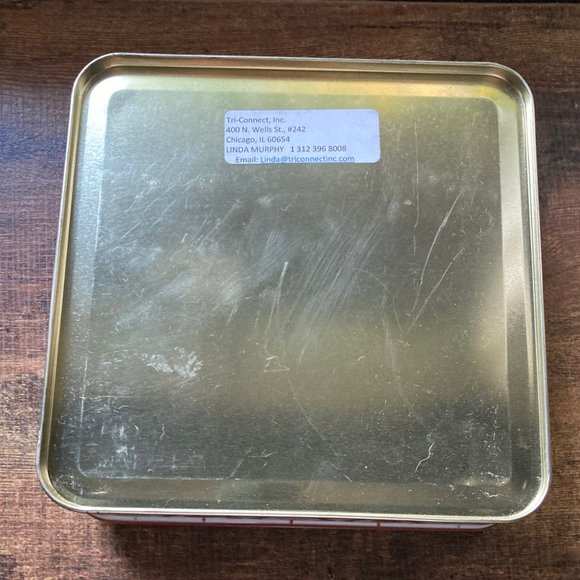 Two Christmas cookie tins - Picture 4 of 9